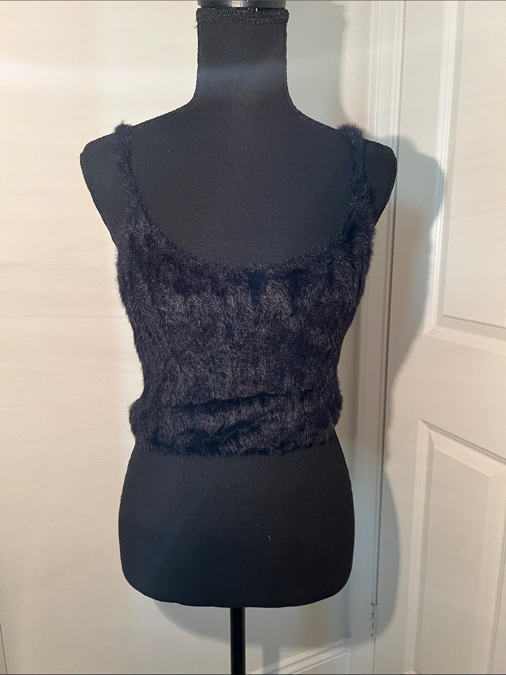 Double Zero Black Fuzzy Cropped Tank Top
